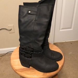 Black moto heel boots size 12 little girls